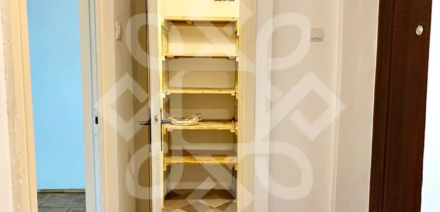 Apartament trei camere de vanzare, etaj I, Decebal, Oradea