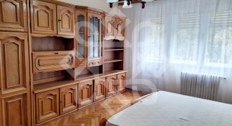 Apartament cu 3 camere si garaj, zona centrala, Oradea