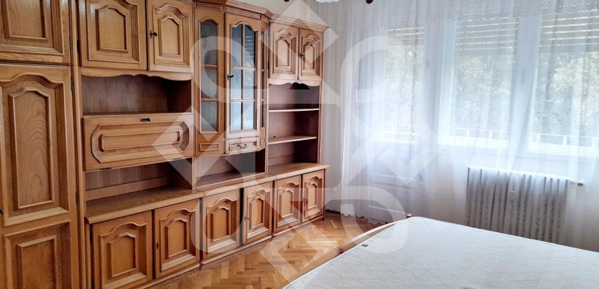 Apartament cu 3 camere si garaj, zona centrala, Oradea