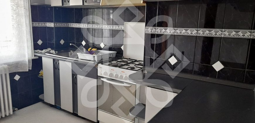 Apartament cu 3 camere si garaj, zona centrala, Oradea