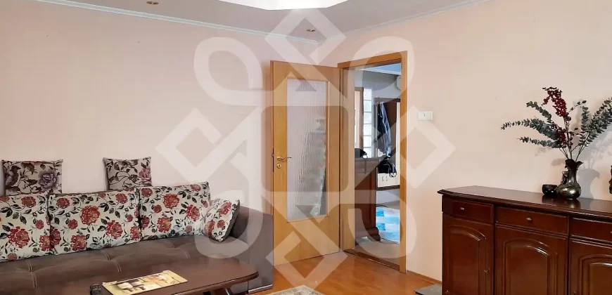 Apartament patru camere de vanzare, Nufarul, Oradea
