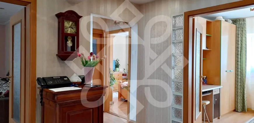 Apartament patru camere de vanzare, Nufarul, Oradea