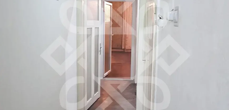Apartament doua camere de vanzare, ultracentral, Oradea