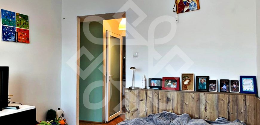 Apartament cu trei camere de inchiriat pe Dacia