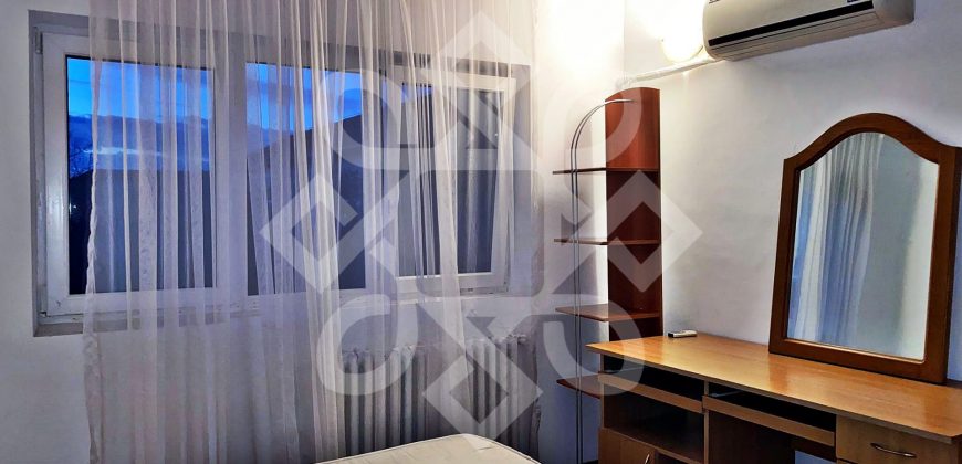 Apartament cu trei camere de inchiriat in Iosia
