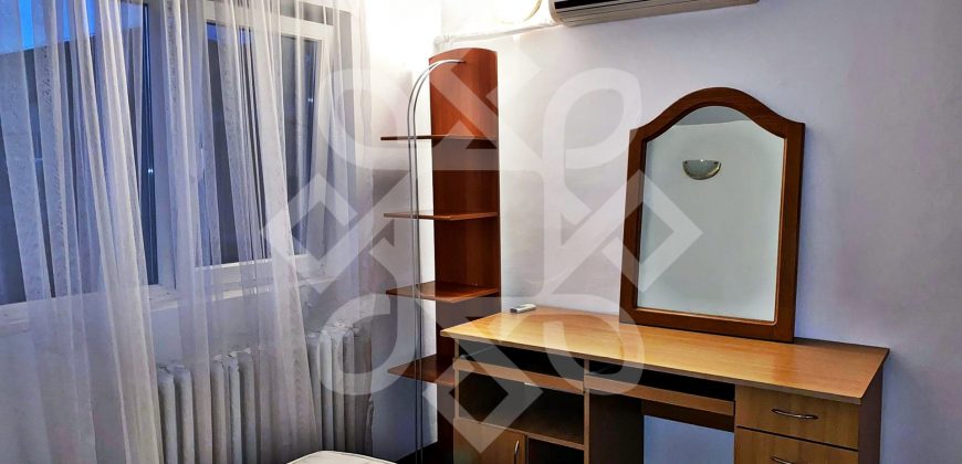 Apartament cu trei camere de inchiriat in Iosia