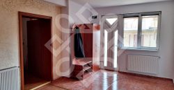 Apartament cu 4 camere la casa de inchiriat pe Sucevei