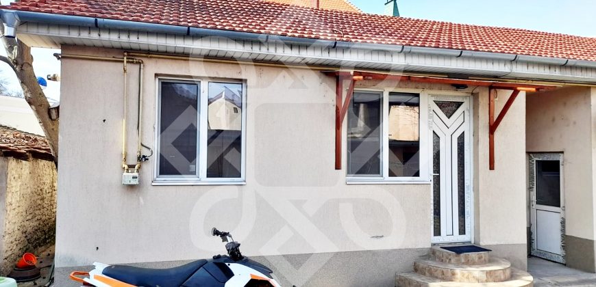 Apartament cu 4 camere la casa de inchiriat pe Sucevei