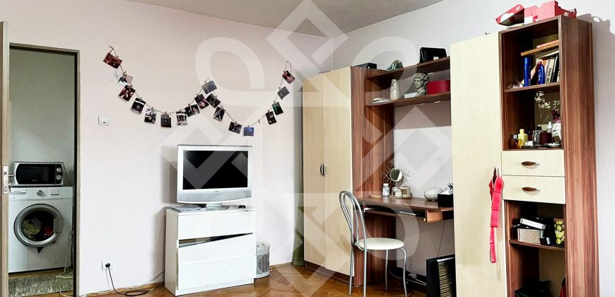 Apartament cu 1 camera de vanzare in cartier Nufarul