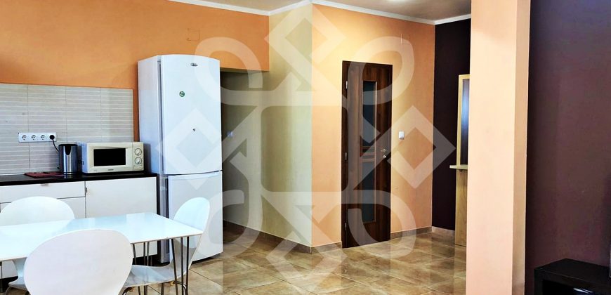 Apartament cu 3 camere in zona Dacia de inchiriat