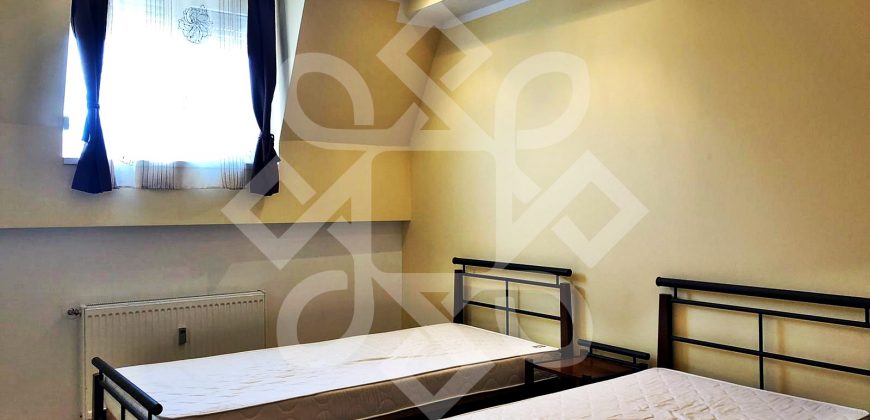 Apartament cu 3 camere in zona Dacia de inchiriat