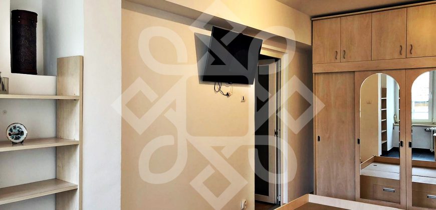 Apartament ultracentral cu 2 camere de vanzare