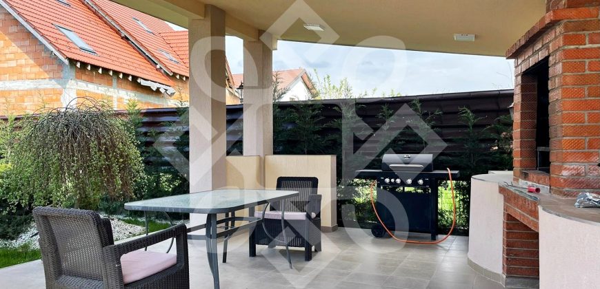 Casa cu 3 dormitoare de vanzare in Cihei
