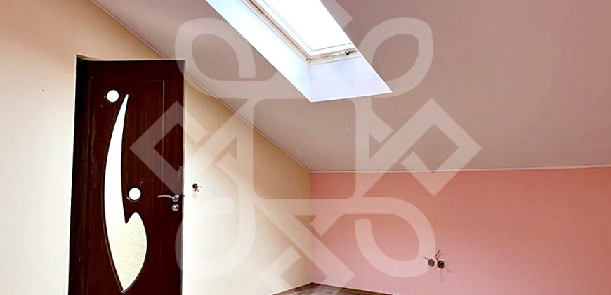 Apartament la casa cu 3 camere, ultracentral in Oradea