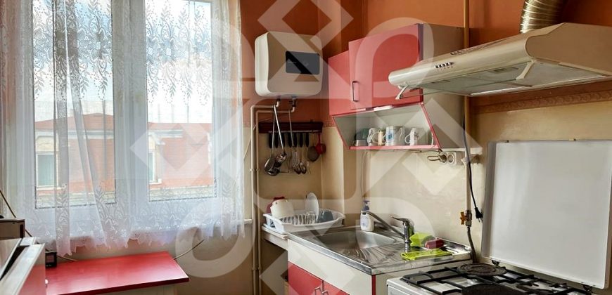 Apartament cu 3 camere de vanzare central in Salonta