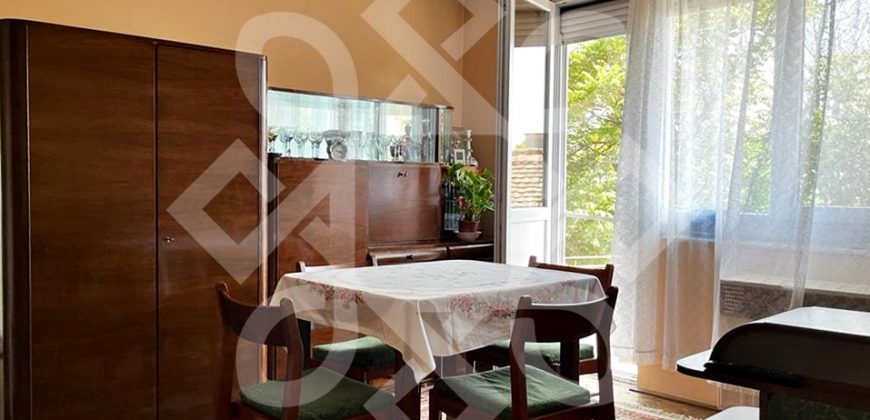 Apartament cu 3 camere de vanzare central in Salonta