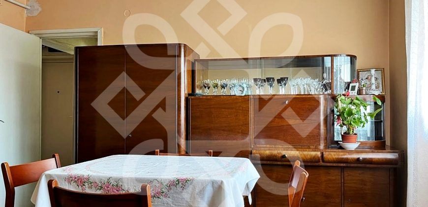 Apartament cu 3 camere de vanzare central in Salonta
