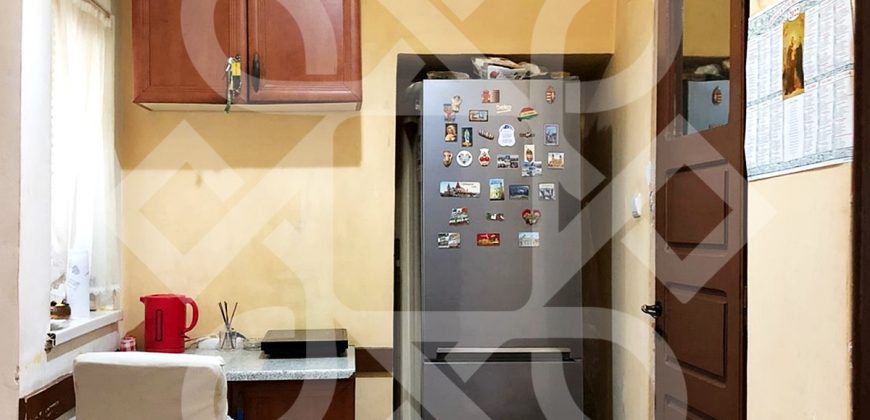 Apartament ultracentral cu 1 camera la curte comuna de vanzare