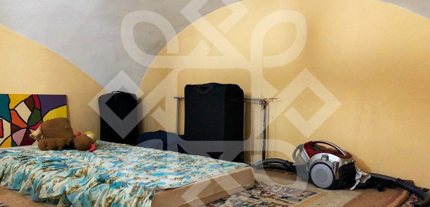 Apartament ultracentral cu 1 camera la curte comuna de vanzare