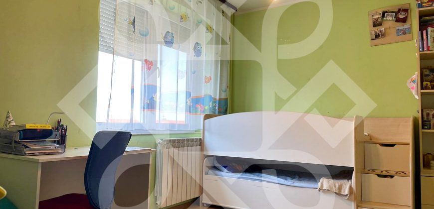 Apartament cu 3 camere de vanzare in Rogerius