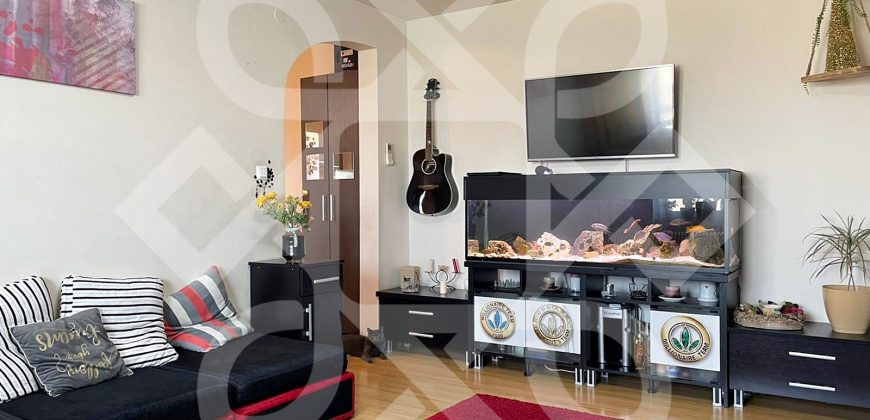 Apartament cu 3 camere de vanzare in Rogerius