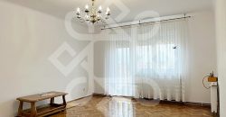 Apartament spatios cu 3 camere de vanzare, central, Oradea