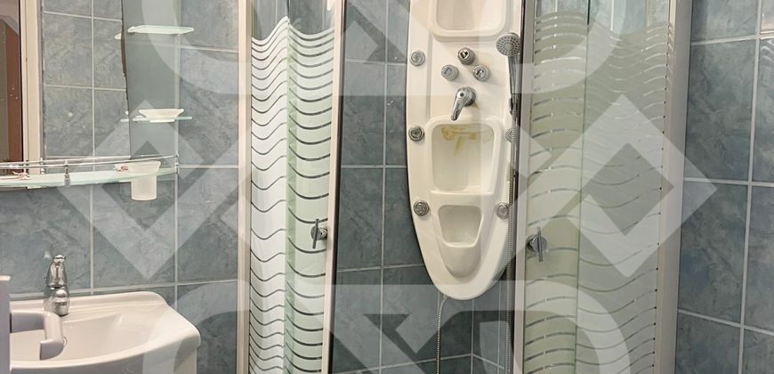 Apartament cu 4 camere de inchiriat in zona Decebal