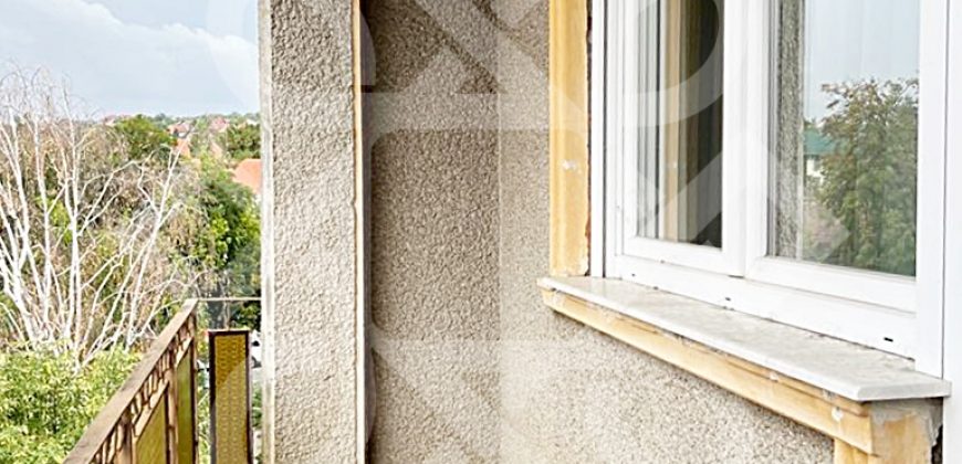 Apartament spatios cu 3 camere de vanzare, central, Oradea