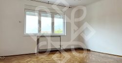 Apartament spatios cu 3 camere de vanzare, central, Oradea