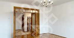 Apartament spatios cu 3 camere de vanzare, central, Oradea