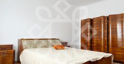 Apartament spatios cu 3 camere de vanzare, central, Oradea