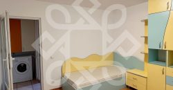 Apartament cu 4 camere de inchiriat in zona Decebal