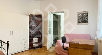 Apartament cu o camera de vanzare ultracentral in Oradea