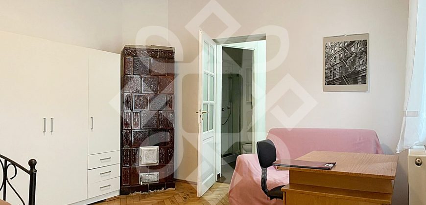 Apartament cu o camera de vanzare ultracentral in Oradea