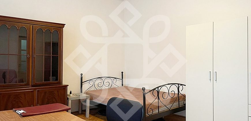 Apartament cu o camera de vanzare ultracentral in Oradea