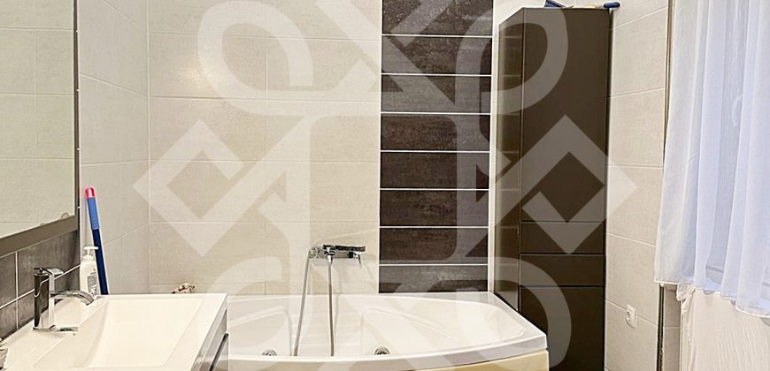 Apartament la casa cu 4 camere, ultracentral in Oradea