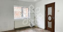 Casa pe nivel de vanzare, singur in curte, Velenta Oradea