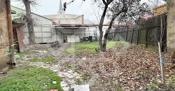 Casa pe nivel de vanzare, singur in curte, Velenta Oradea