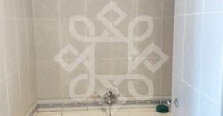 Apartament cu 3 camere de vanzare, zona Lacul Rosu