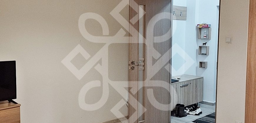 Apartament cu 3 camere de inchiriat, zona Prima Nufarul, Oradea
