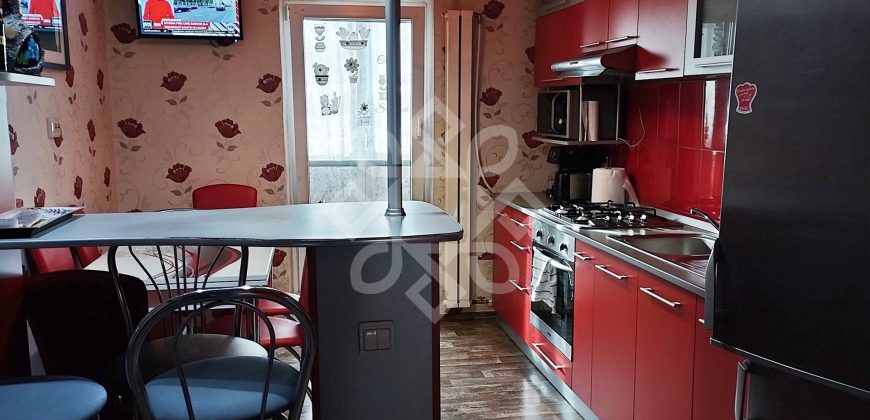 Apartament cu 3 camere, decomandat in cartierul Velenta, Oradea