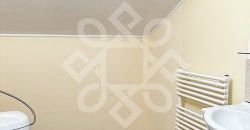 Apartament ultracentral cu 3 camere de vanzare in Oradea