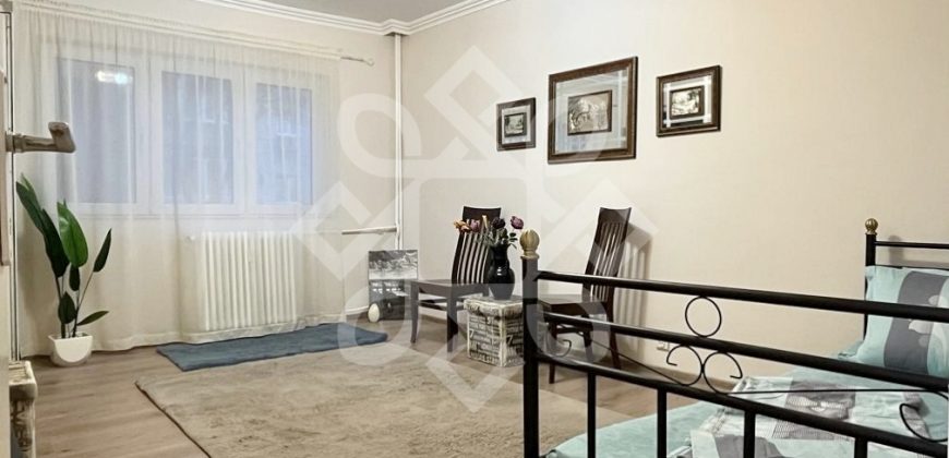 Apartament cu 1 camera decomandat in cartierul Rogerius