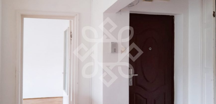 Apartament spatios cu 3 camere de vanzare, Lacul Rosu, Oradea