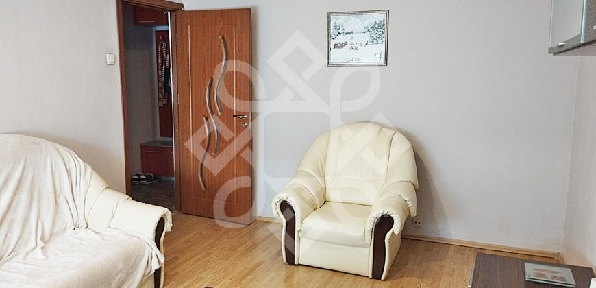 Apartament cu 3 camere, decomandat in cartierul Velenta, Oradea