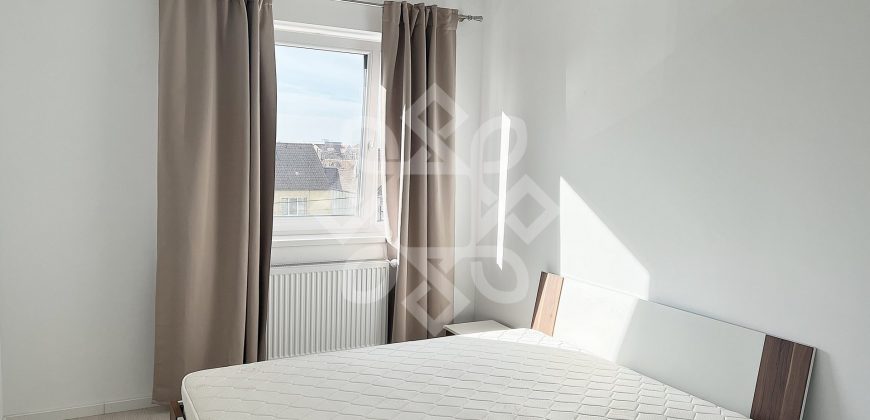 Apartament cu 3 camere de inchiriat in Prima, Onestilor
