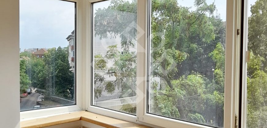 Apartament spatios cu 3 camere de vanzare, Lacul Rosu, Oradea