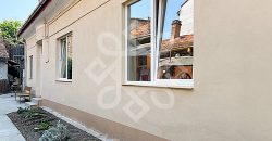 Casa cu 2 camere la curte comuna, ultracentral in Oradea