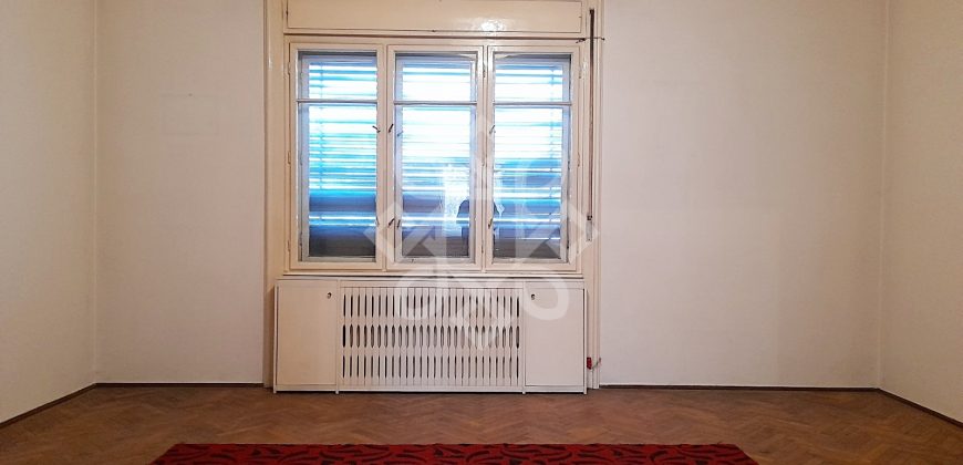 Apartament la casa cu 4 camere, ultracentral in Oradea