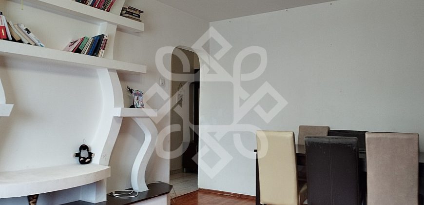 Apartament cu 3 camere, decomandat, zona Prima Shops, Oradea